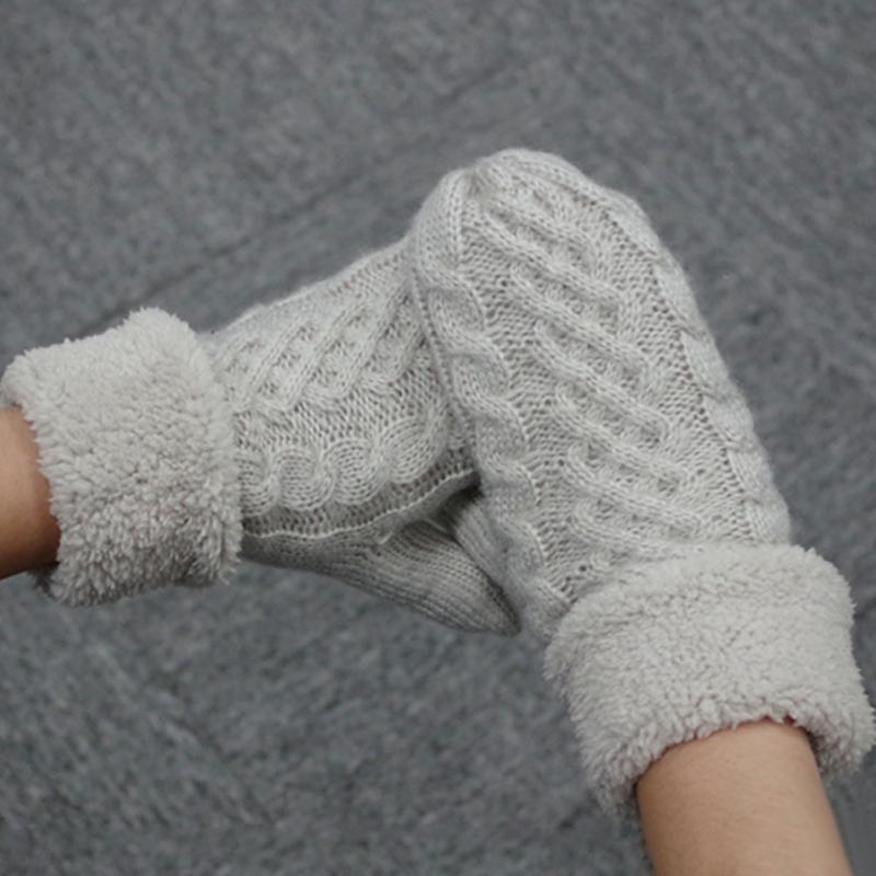 Fashion Warm Twist Knit Mittens