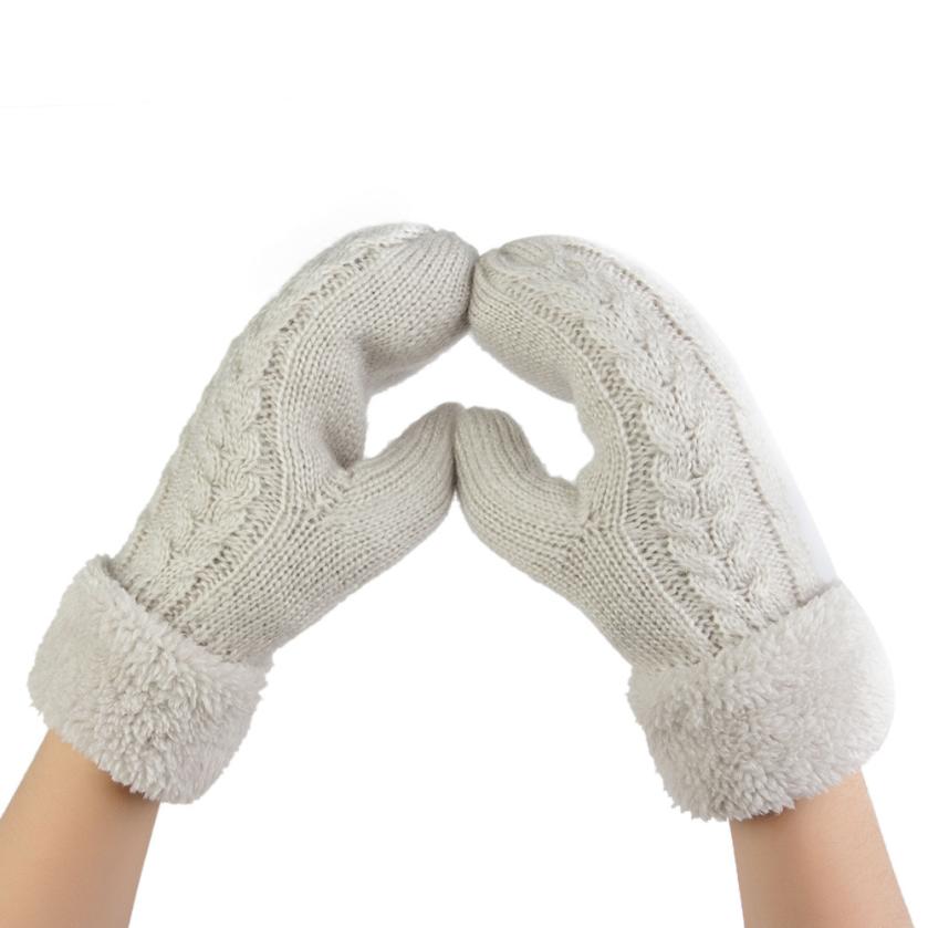 Super Knitted Mittens