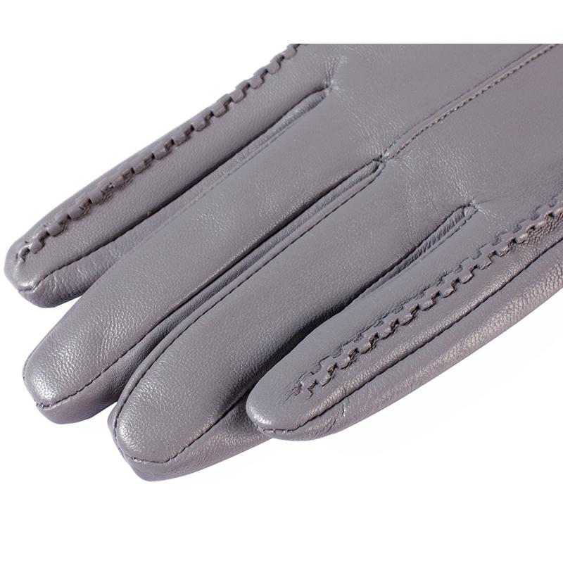 Luxurious Leather Women's Gloves