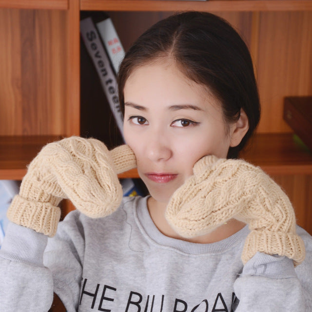Fashion Knitted Thick Mitten