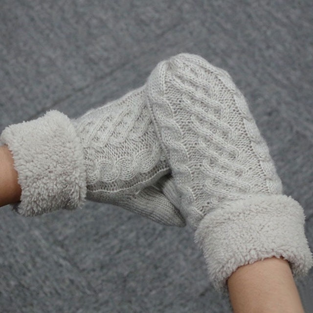 Fashion Warm Twist Knit Mittens