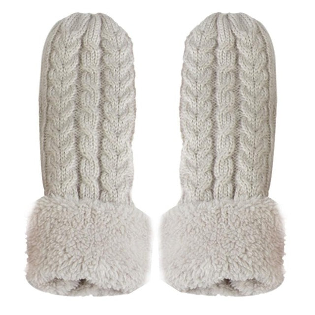 Super Knitted Mittens