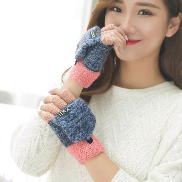 Clamshell Acrylic Fingerless Gloves